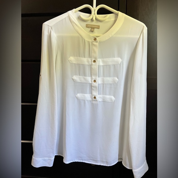 Banana Republic EUC Blouse - White w/Gold buttons - Picture 6 of 7